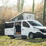 aménagement de véhicule sur mesure de type van avec toit relevable