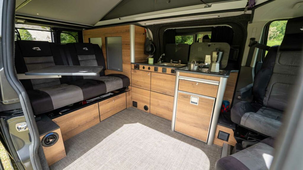 Ford Transit customL2aménagé situation de handicap, rangements