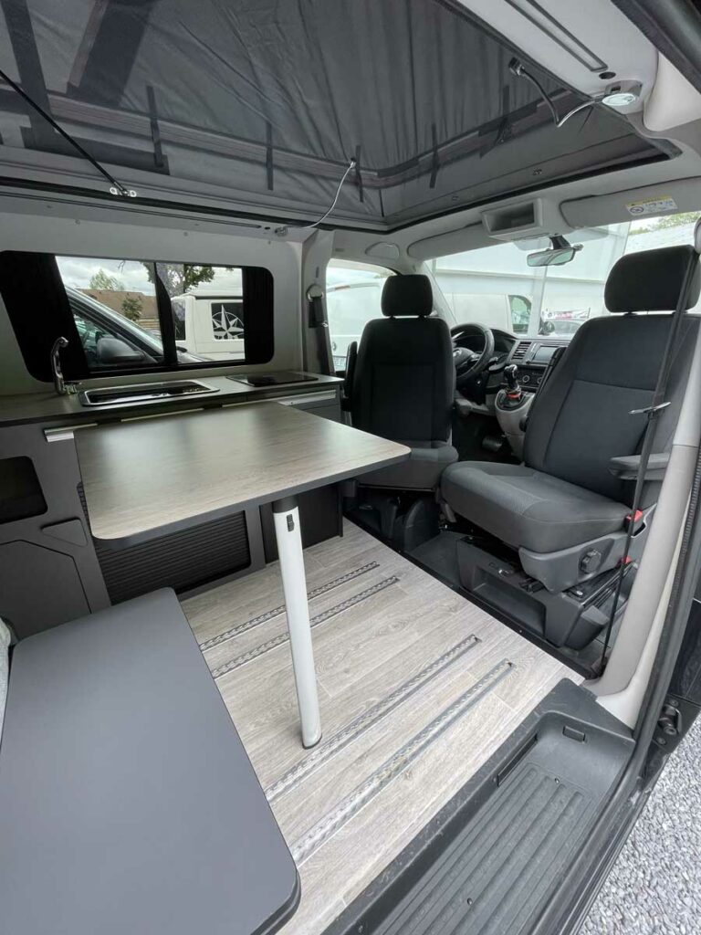 volkswagen-transporter-t6-l2h1-sobriete-esthetisme-04-sejour